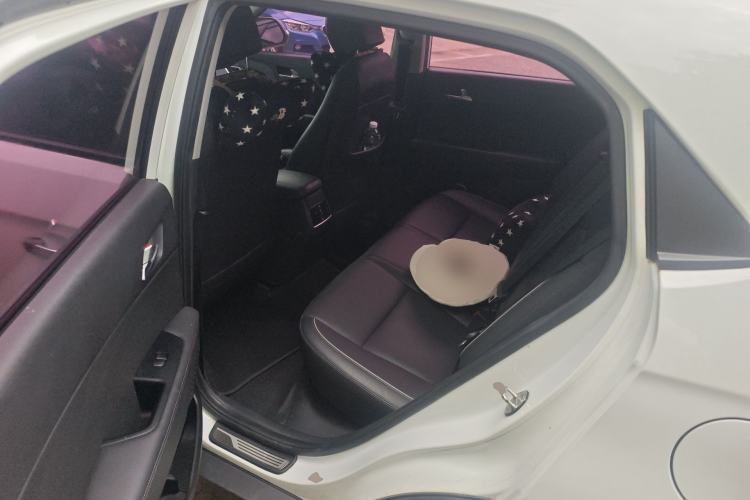 Used Hyundai ix25 2015 1.6L Automatic Two-Wheel-Drive Deluxe DLX Model Left Rear Seat