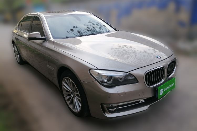 Used BMW 7 Series 2014 730Li Premium Edition Front Right 45 Deg