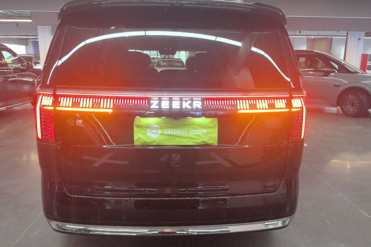 Used Zeekr 009 2024 7-Seater Walk-Through Version Four-Wheel Drive 108 kWh
