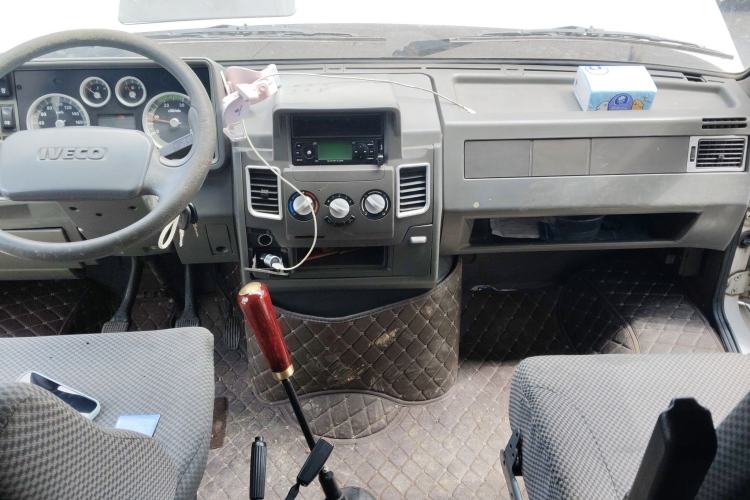 Used Iveco Daily 2012 2.5T-A35 Logistics Version 1 Mid-Roof
