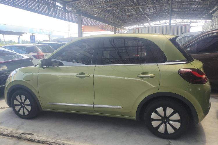 Used Wuling Bingo 2023 333 km Enjoyment Version Left Side