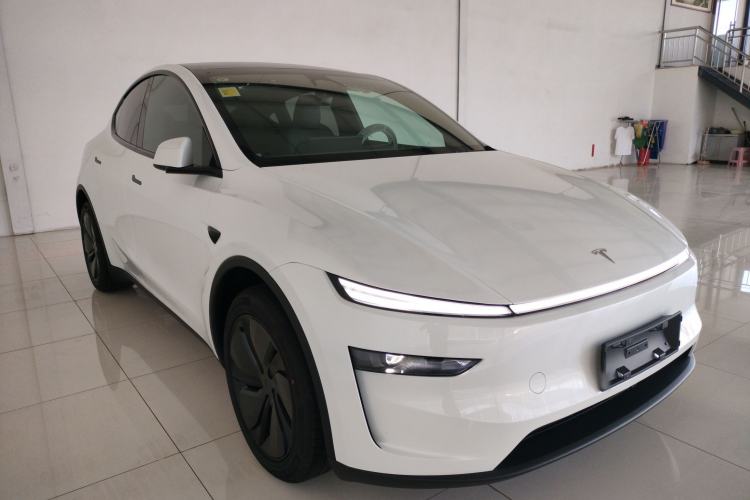 Used Tesla Model Y 2026 Long-Range All-Wheel-Drive Model