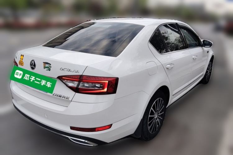 Used Skoda Octavia 2018 TSI230 DSG Luxury Edition Rear Right 45 Deg