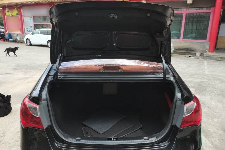 Used Hyundai Celesta 2015 1.6L Automatic Luxury Model
