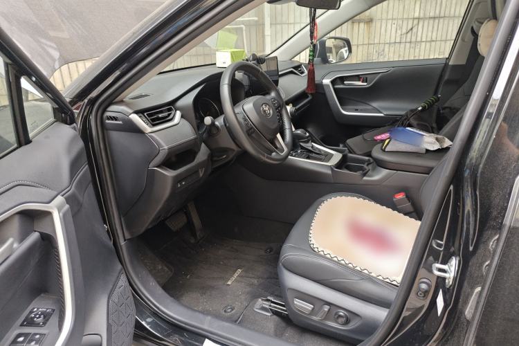 Used Toyota Wildlander 2023 2.0L CVT Two-Wheel Drive Urban Edition
