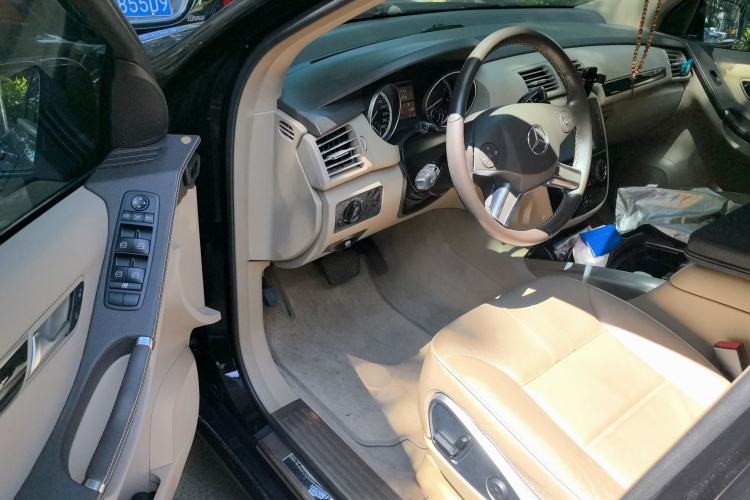 Used Mercedes-Benz R-Class 2015 R 320 4MATIC Luxury Model Driver Seat