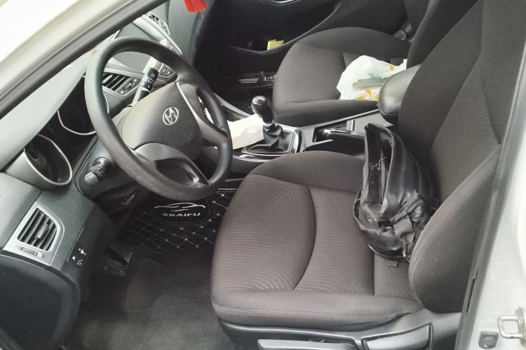 Used Hyundai Elantra (5th Generation / Langdong) 2016 1.6L Manual Luxury Model