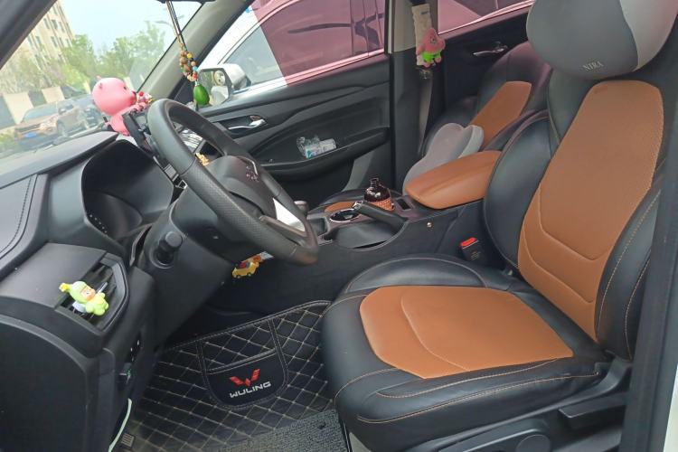 Used Wuling Hongguang S3 2019 1.5L Manual Comfort Model China VI Standard
