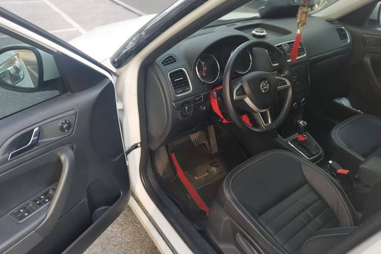 Used Skoda Yeti 2017 TSI280 DSG Car Enjoy Brothers Edition