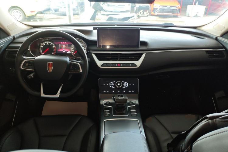 Used Hongqi H5 2022 Classic Model Facelift 1.5T DCT Qiyun Edition Center Console