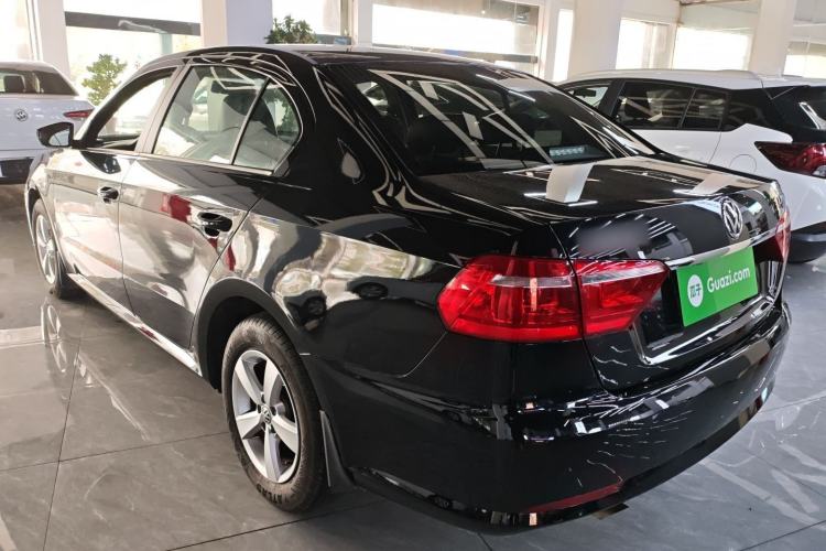 Used Volkswagen Lavida 2017 1.6L Automatic Comfort Edition
