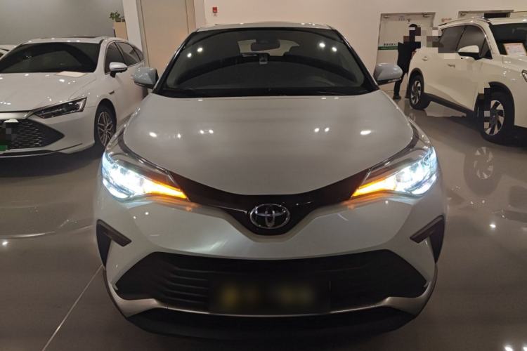 Used Toyota IZOA 2021 2.0L Enjoy Edition