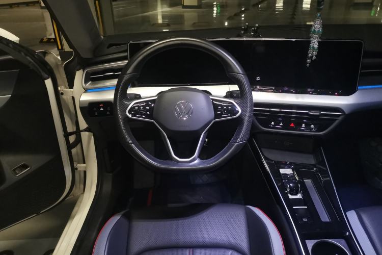 Used Volkswagen Lamando 2022 Lavida L 280TSI DSG Cool & Spicy Edition Steering Wheel