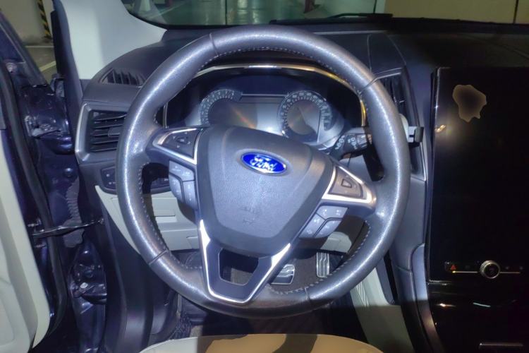 Used Ford Edge 2020 EcoBoost 245 Two-Wheel Drive Titanium 7-Seater
