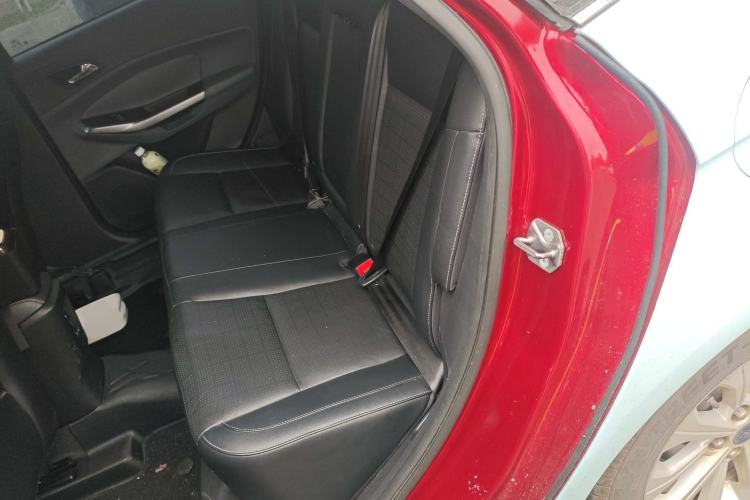 Used Ford Escort 2015 1.5L Automatic Fashion Model
