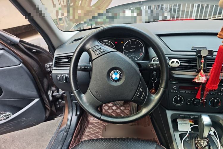 Used BMW X1 2012 sDrive18i Fashion Model
