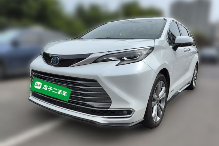 Used Toyota SIENNA 2023 2.5L Hybrid Ultimate Edition