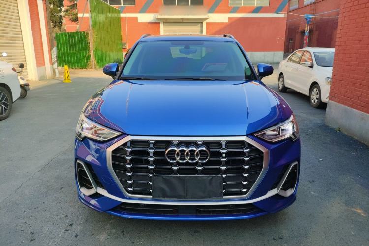 Used Audi Q3 2022 35 TFSI Fashion Dynamic Model