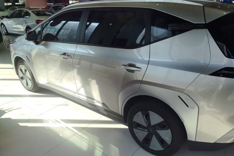 Used AION Y 2025 Plus 430 Smart Edition Left Side