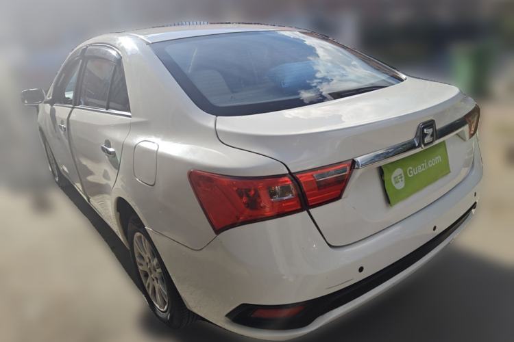Used Zotye Z300 2016 New Vision 1.5L Manual Entry-Level Model