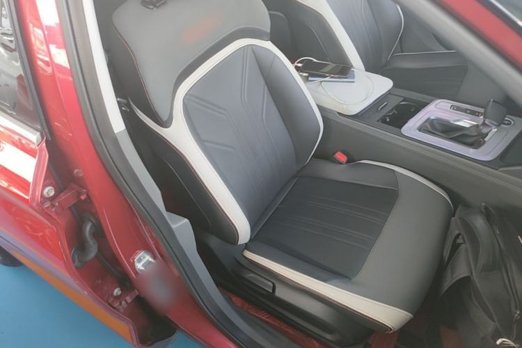 Used Baojun RC-6 2019 1.5T CVT 24-Hour Online Luxury Edition
