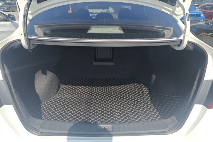 Used Nissan Sylphy 2021 Classic 1.6XL CVT Luxury Edition Trunk