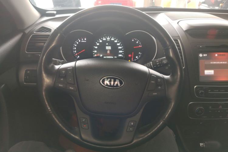Used Kia Sorento 2013 2.4L 7-Seater Gasoline Luxury Version China IV Standard
