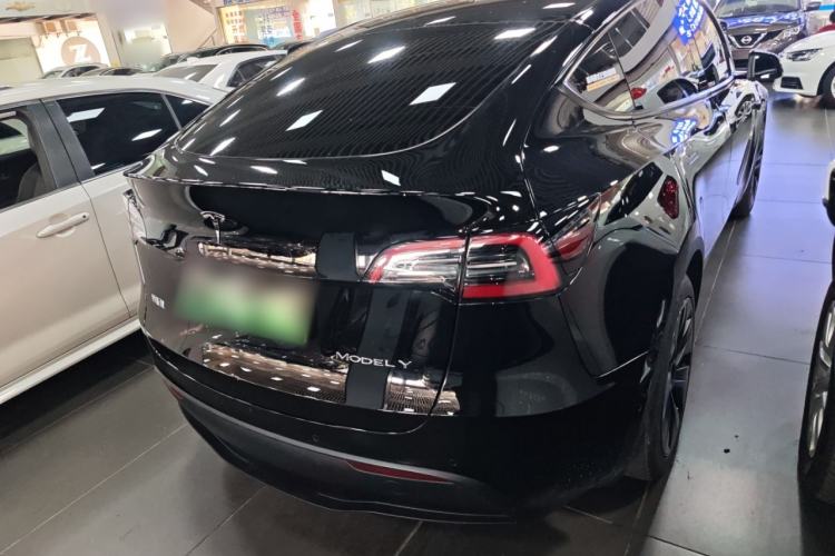 Used Tesla Model Y 2023 Rear-Wheel-Drive Version