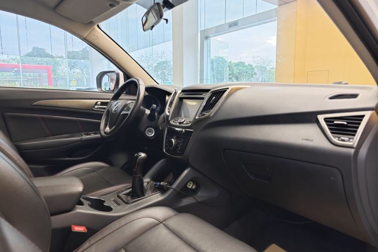 Used Changan CS75 2014 2.0L Manual Luxury Version China V Standard
