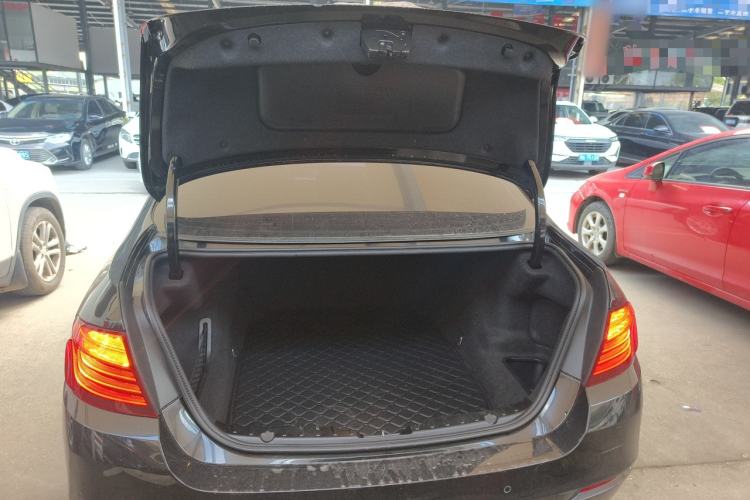 Used BMW 5 Series 2014 525Li Leading Model