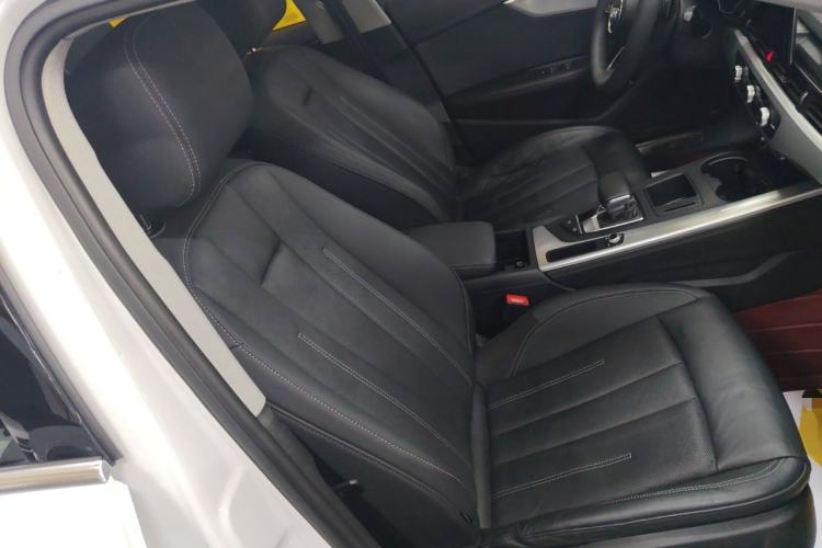 Used Audi A4L 2020 40 TFSI Fashionable and Elegant Model Right Front Seat