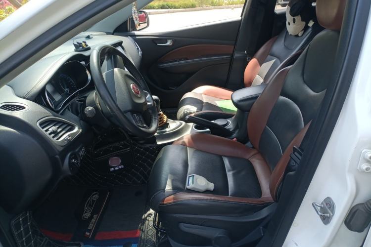 Used Fiat Viaggio 2015 1.4T Automatic Jingxiang Edition Left Front Seat