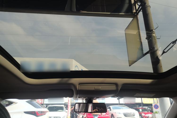 Used Volkswagen Tiguan L 2019 Updated Version 330TSI Automatic Two-Wheel Drive Panoramic Comfort Edition China VI Standard Headliner