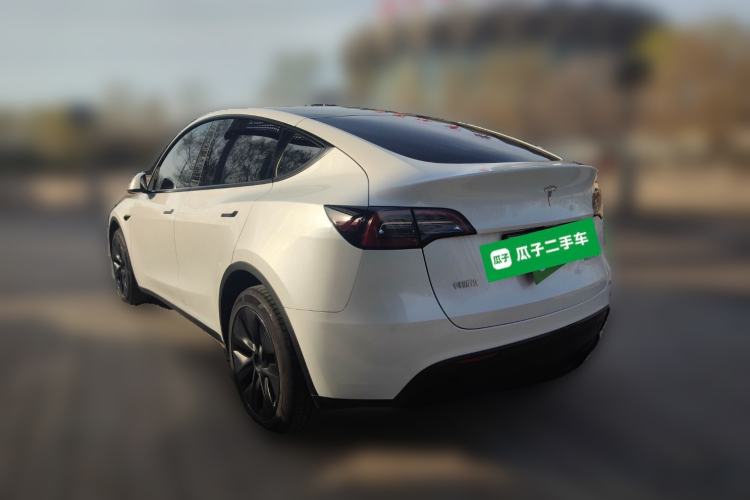 Used Tesla Model Y 2024 Long-Range All-Wheel-Drive Version