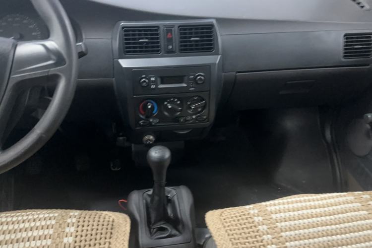 Used Wuling Rongguang 2014 1.2L S Base Model
