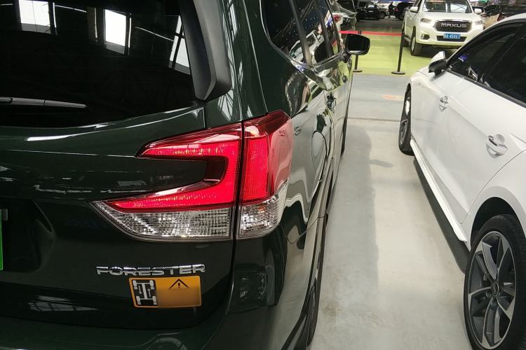 Used Subaru Forester 2022 2.0i AWD Luxury Edition EyeSight Right Rear Taillight