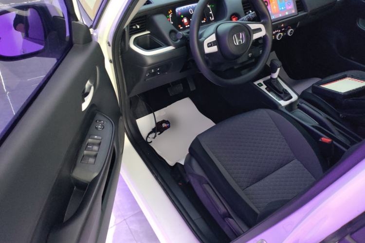 Used Honda Fit 2022 1.5L CVT Trendy Sunroof Edition Driver Seat