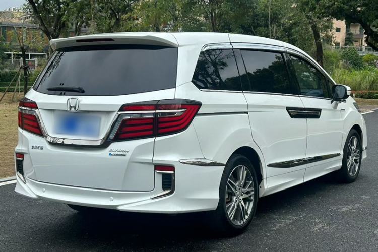 Used Honda Elysion 2019 2.0L Hybrid Supreme Edition
