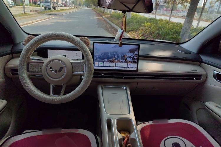 Used Wuling Bingo S 2025 Model 430km Deluxe Edition
