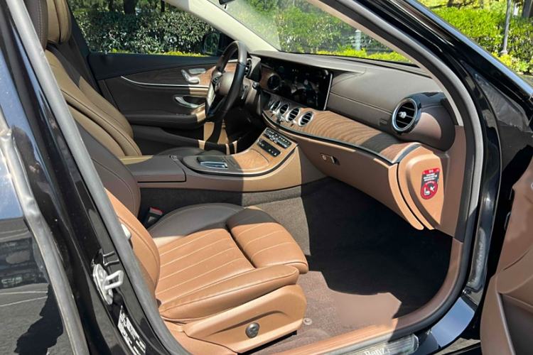 Used Mercedes-Benz E-Class 2023 E 260 L
