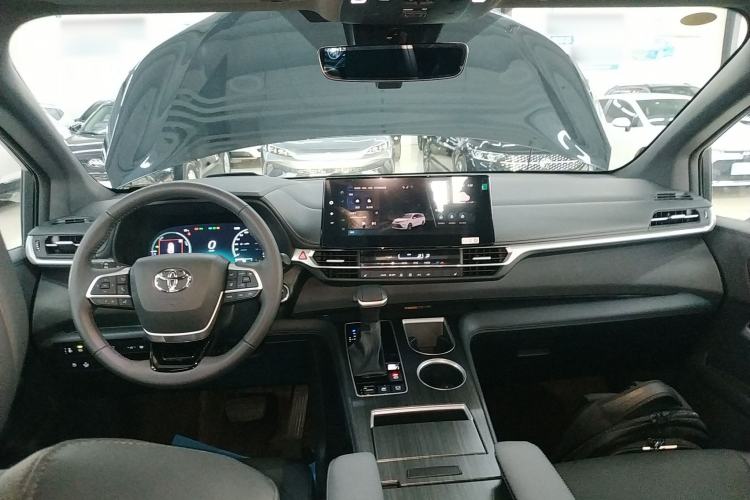 Used Toyota Granvia 2026 Model 2.5L Hybrid Prestige PLUS Edition Center Console