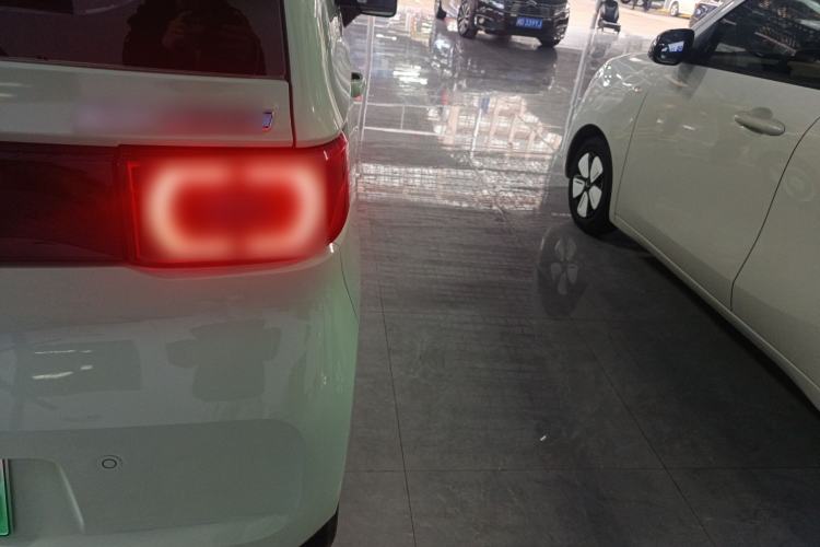 Used Wuling Hongguang MINIEV 2021 Macaron Premium Model – Lithium-NMC Exterior 3