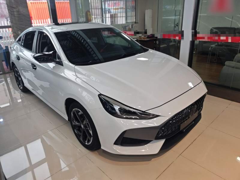 Used MG 5 2023 180 DVVT CVT Luxury Edition — 3