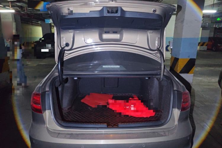 Used Volkswagen Sagitar 2017 1.6L Manual Comfort Model Trunk