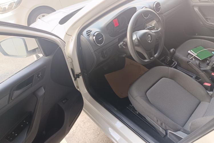 Used Volkswagen Jetta 2017 1.5L Manual Fashion Edition