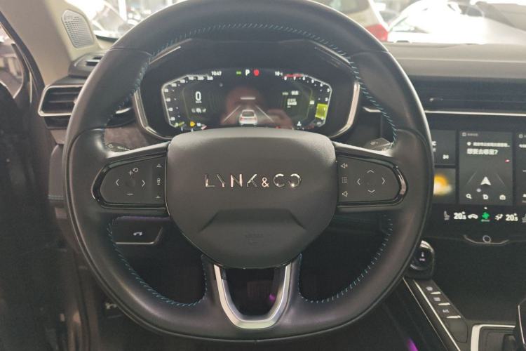 Used Lynk & Co 05 2020 2.0TD Two-Wheel Drive Shine Halo
