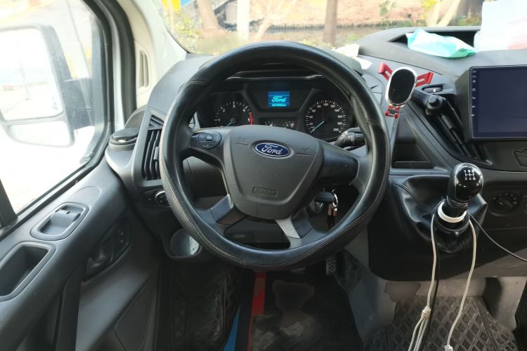 Used Ford Transit 2020 2.0T Diesel Multi-Function Commercial Vehicle Mid-Axle Low-Roof Lift-Up Tailgate China VI Standard