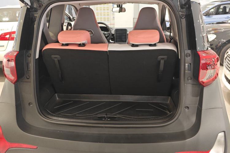 Used Chery QQ Little Ant 2022 Revised Version Sweet Pink Edition Half-Sugar Version Lithium Iron Phosphate 30.7 kWh 30 kW 301 km