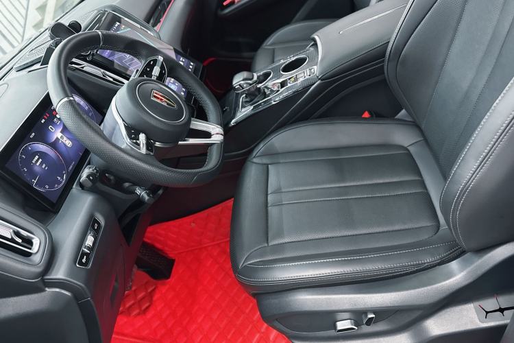 Used Hongqi HS3 2023 1.5T Two-Wheel Drive Shanwei Edition Interior 5