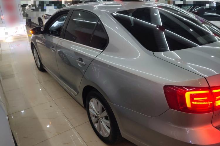 Used Volkswagen Sagitar 2015 230TSI Automatic Comfort Version